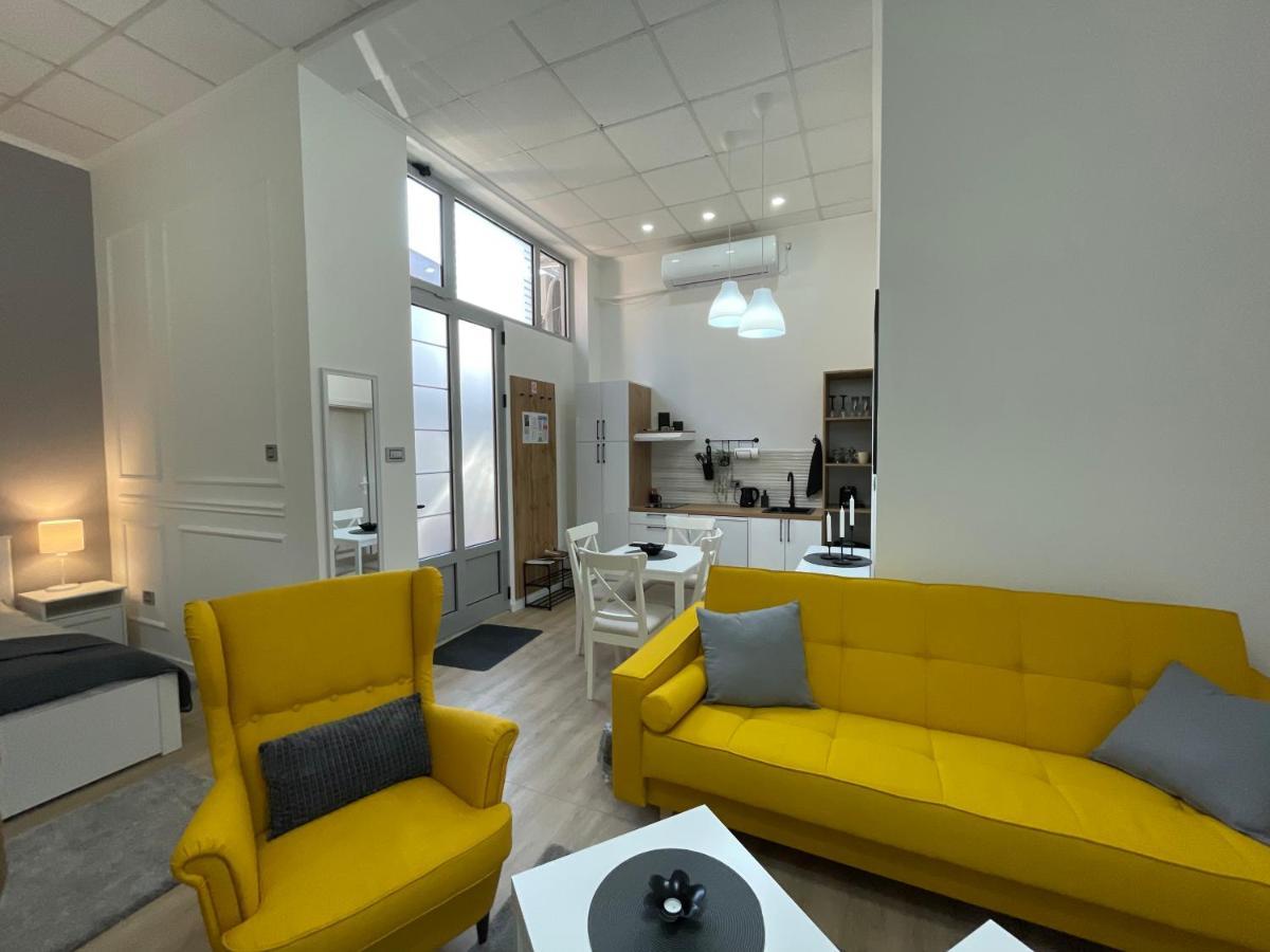 Apartments Tema Sombor Eksteriør billede